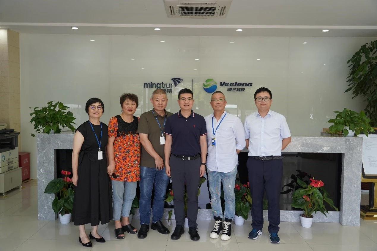 浙江大学控股集团总经理余飞鹏一行莅临浙大华体会体育-华体会(中国)-华体会(中国)调研指导